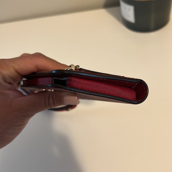 Michael Kors Wristlet Wallet- NWOT - Picture 11 of 13